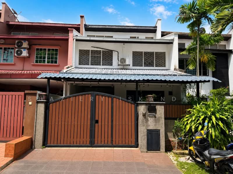 2-storey Terraced House for Sale in Ampang Jaya (Ampang) - Shaziery Iskandar - Exterior - PropertyGuru.com.my