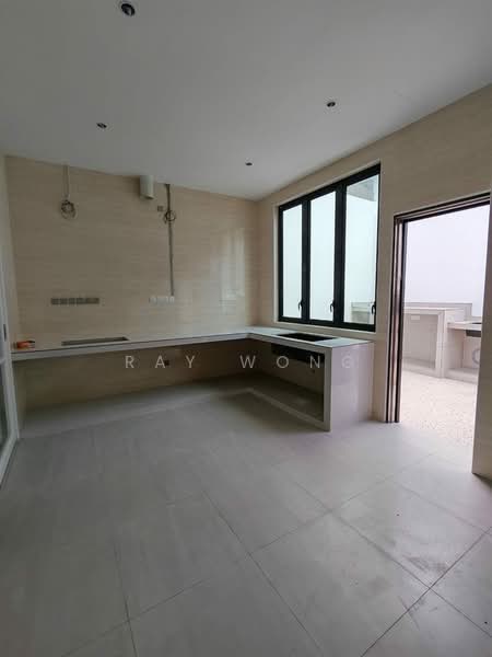 Rumah Teres 2-Tingkat untuk Dijual di Setia Tropika (Johor Bahru) - Ray Wong - Kitchen - PropertyGuru.com.my