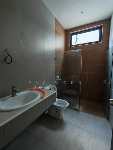 Rumah Teres 2-Tingkat untuk Dijual di Setia Tropika (Johor Bahru) - Ray Wong - Bathroom - PropertyGuru.com.my