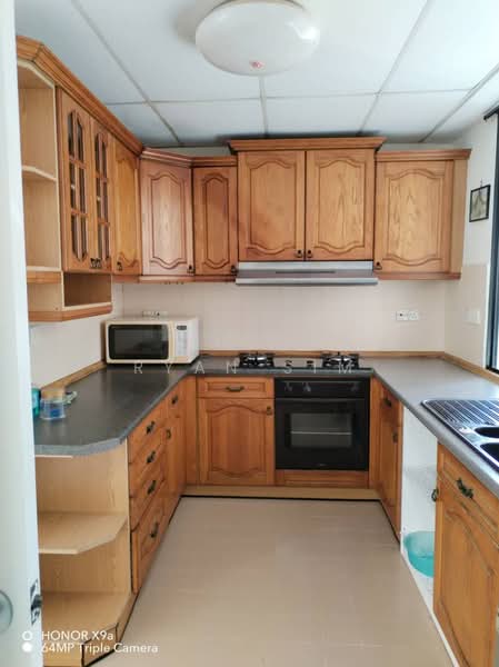 Apartment for Rent at MBF Tower - Ryan Sim - Kitchen - PropertyGuru.com.my
