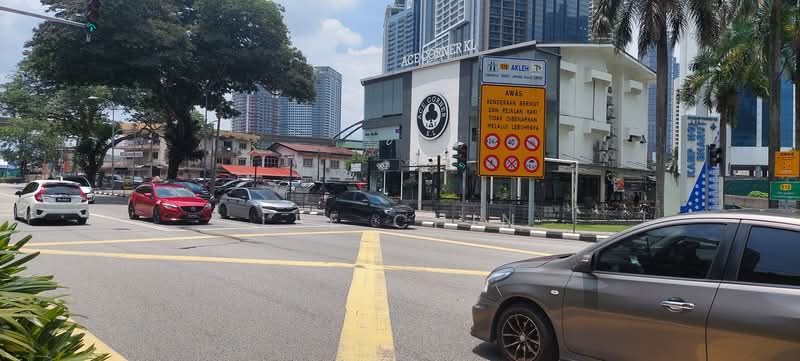 Pejabat untuk Disewa di KLCC (KL City Centre) - Lee Chin - Exterior - PropertyGuru.com.my