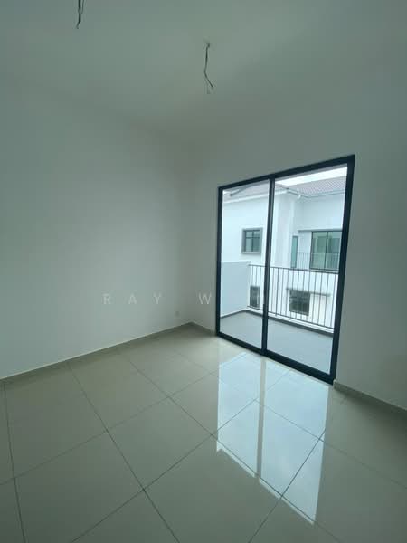 2-storey Terraced House for Sale in Johor Bahru (Johor) - Ray Wong - Balcony - PropertyGuru.com.my