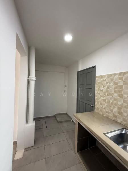 Rumah Teres 2-Tingkat untuk Dijual di Taman Johor Jaya (Johor Bahru) - Ray Wong - Kitchen - PropertyGuru.com.my
