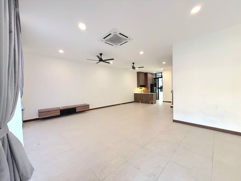 Rumah Teres 2-Tingkat untuk Disewa di Puteri Harbour (Iskandar Puteri (Nusajaya)) - Serene Low - Living Room - PropertyGuru.com.my