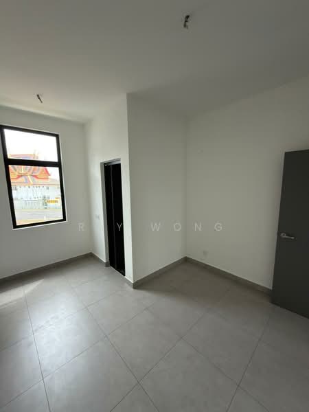 2-storey Terraced House for Sale in Taman Mount Austin (Tebrau) - Ray Wong - Interior - PropertyGuru.com.my