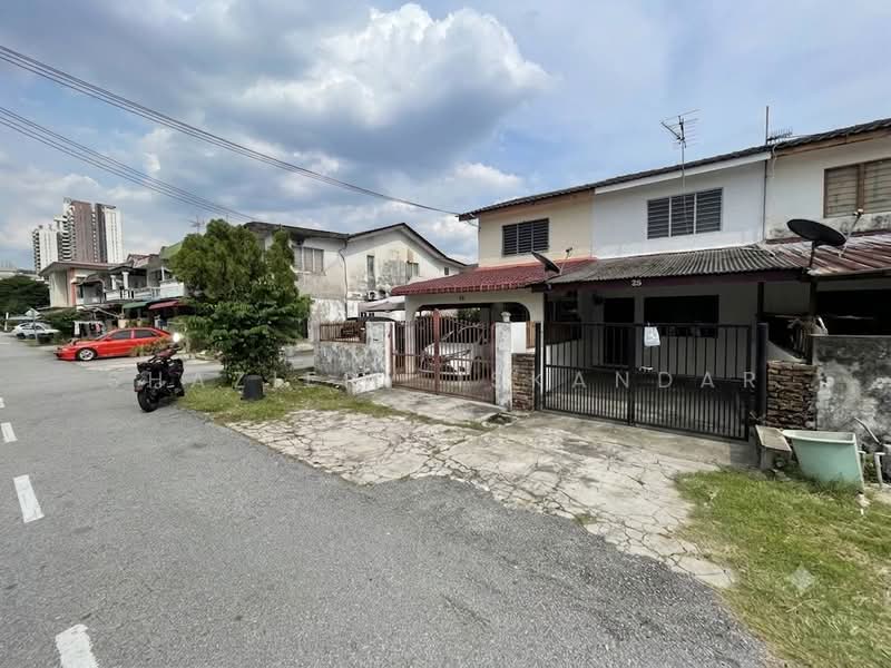 2-storey Terraced House for Sale in Batu Caves (Selangor) - Shaziery Iskandar - Exterior - PropertyGuru.com.my