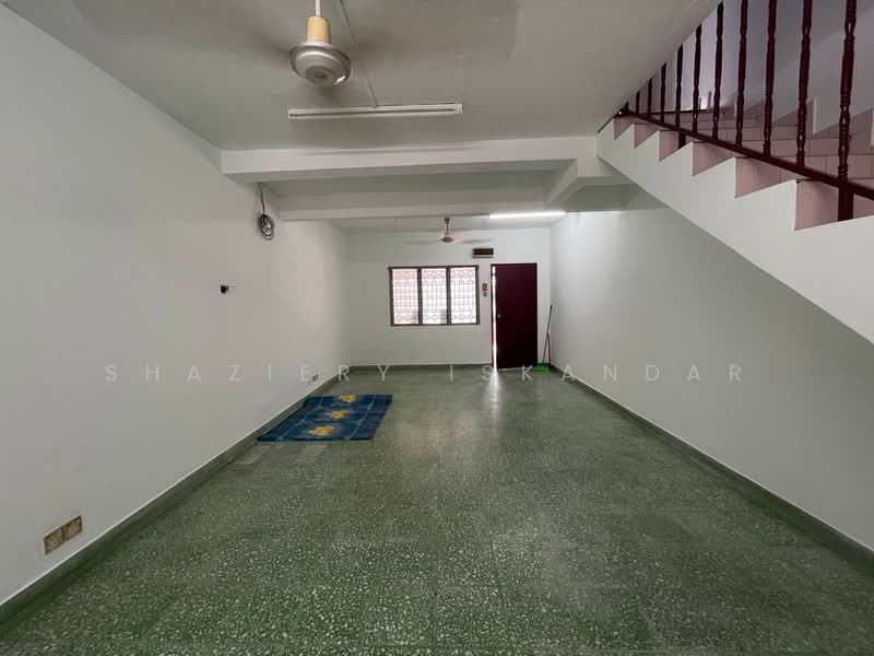 2-storey Terraced House for Sale in Batu Caves (Selangor) - Shaziery Iskandar - PropertyGuru.com.my