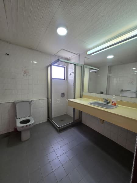 Bungalow House for Sale in Taman Desa (Kuala Lumpur) - Jercy Tan - Bathroom - PropertyGuru.com.my