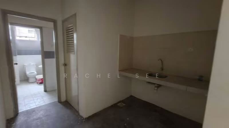 Detached Factory for Rent in Iskandar Puteri (Nusajaya) (Johor) - Rachel See - Bathroom - PropertyGuru.com.my