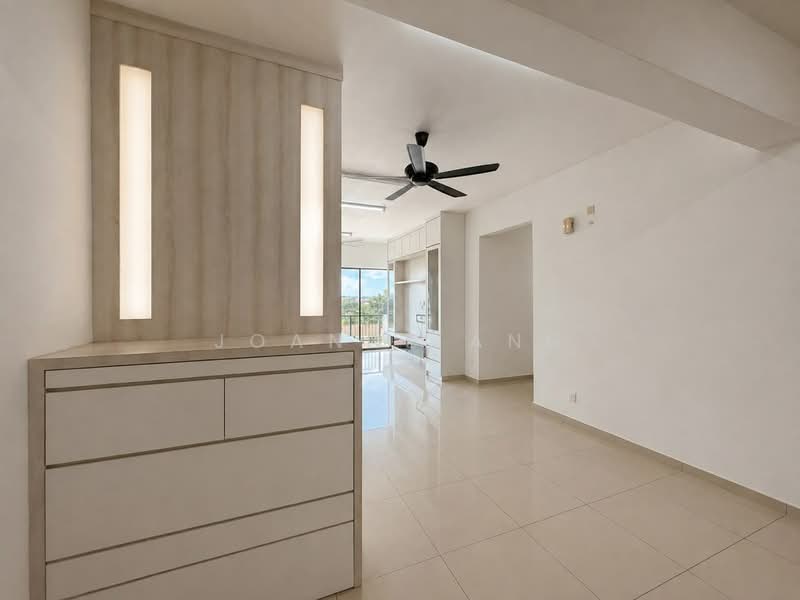 Kondominium untuk Dijual di SeventyNine Residence (79 Residence) - Joanne Ang - Living Room - PropertyGuru.com.my