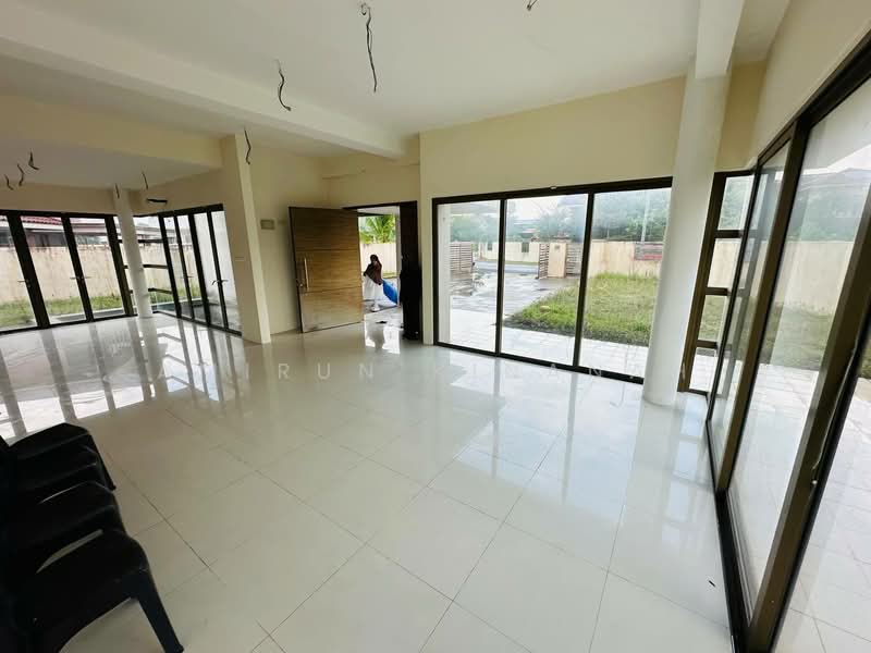Bungalow House for Sale in Bandar Bukit Mahkota (Bangi) - Amirun Kinanah - Living Room - PropertyGuru.com.my
