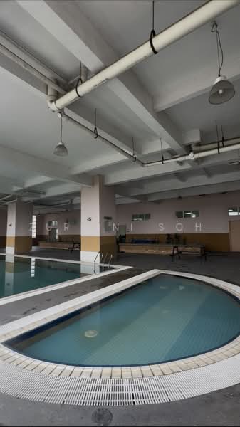 Kediaman Servis untuk Dijual di Brunsfield Riverview - Zuraini Soh - Pool - PropertyGuru.com.my