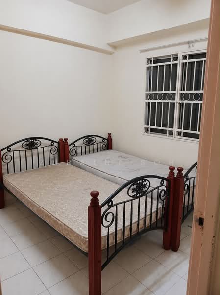 Kediaman Servis untuk Dijual di Brunsfield Riverview - Zuraini Soh - Bedroom - PropertyGuru.com.my