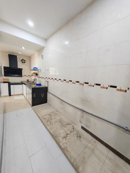 Rumah Teres 2.5-Tingkat untuk Dijual di Taman Mutiara Indah (Puchong) - Evan Goh - Kitchen - PropertyGuru.com.my
