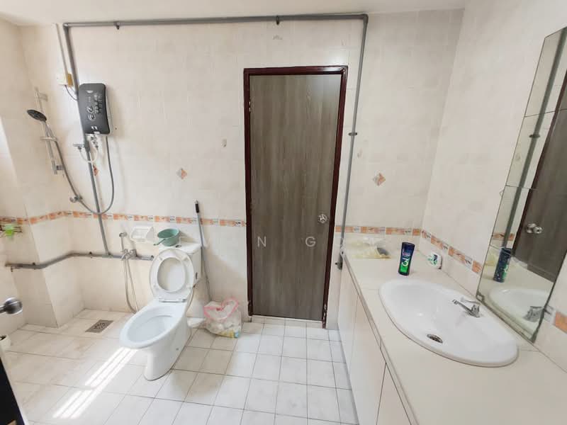 Rumah Teres 2.5-Tingkat untuk Dijual di Taman Mutiara Indah (Puchong) - Evan Goh - Bathroom - PropertyGuru.com.my