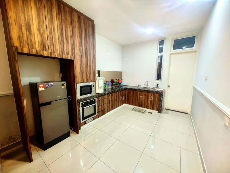 2-storey Terraced House for Sale in Setia Eco Cascadia (Tebrau) - Foo Jun Tao - Kitchen - PropertyGuru.com.my