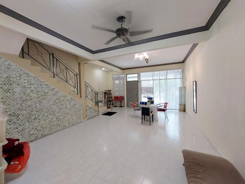 Rumah Teres 2-Tingkat untuk Dijual di Taman Impian Indah (Bukit Mertajam) - Elvin Choo - Living Room - PropertyGuru.com.my