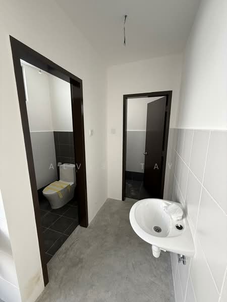 Shop / Office for Rent in Masai (Johor) - Alviss Tay - Bathroom - PropertyGuru.com.my