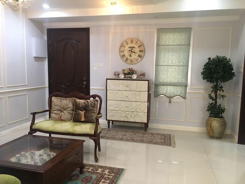 2-storey Terraced House for Sale in Bukit Jelutong (Shah Alam) - Aida Ramli - Living Room - PropertyGuru.com.my