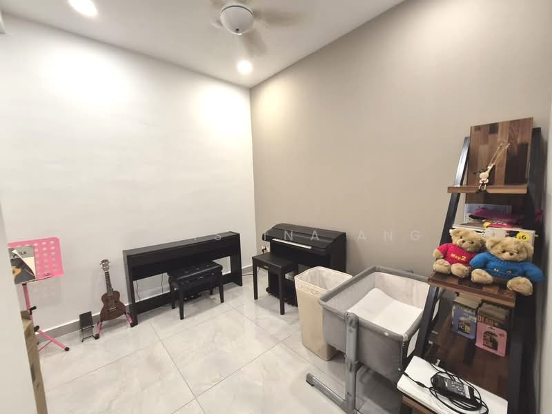 Rumah Teres 2-Tingkat untuk Dijual di Bandar Dato Onn (Tebrau) - Christina Ang - Study - PropertyGuru.com.my