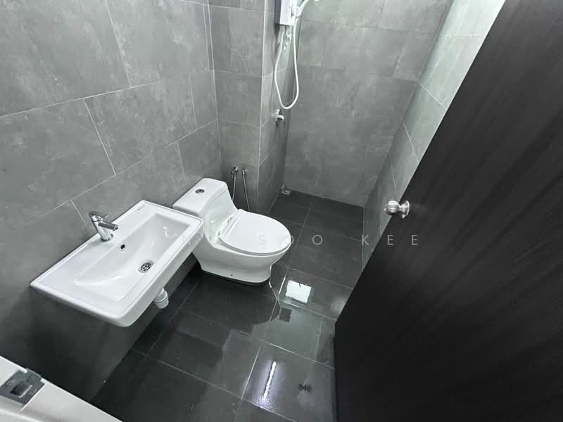Kondominium untuk Disewa di Residensi Damai (Signature Three) - Yong Soo Kee - Bathroom - PropertyGuru.com.my