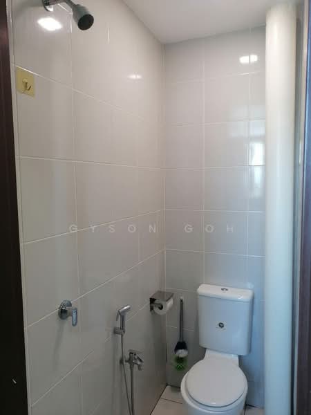 Kondominium untuk Dijual di Berjaya Condominium - Gyson Goh - Bathroom - PropertyGuru.com.my