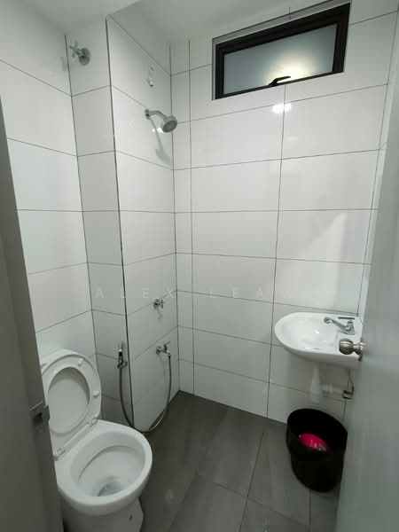 Service Residence for Sale at Traders Garden @ Cheras Selatan - Alex Leaw - Bathroom - PropertyGuru.com.my