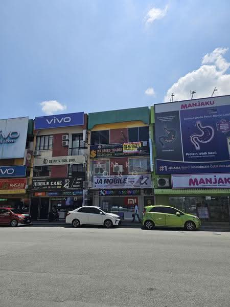 Shop for Sale in Bandar Kajang (Kajang) - Frankie Wong - Exterior - PropertyGuru.com.my