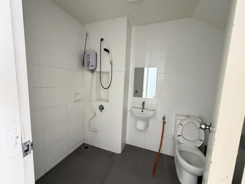 2-storey Terraced House for Sale in Johor Bahru (Johor) - Paggie Tee - Bathroom - PropertyGuru.com.my