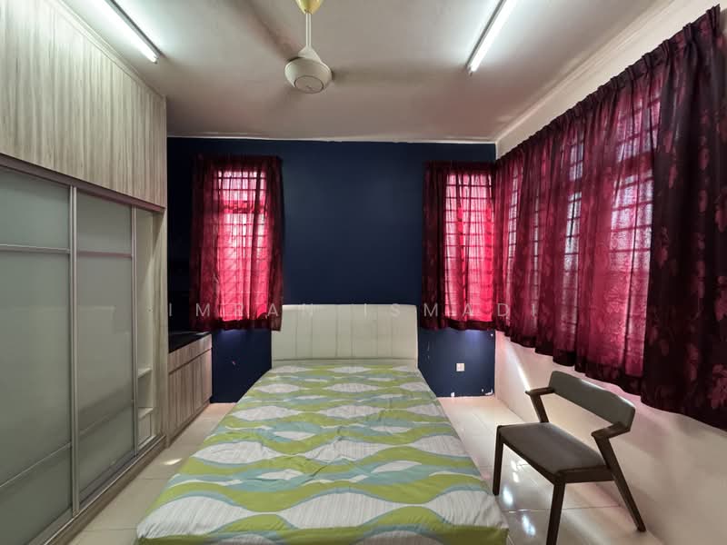 Pangsapuri untuk Dijual di Pangsapuri Anggun - Imran Ismadi - Bedroom - PropertyGuru.com.my