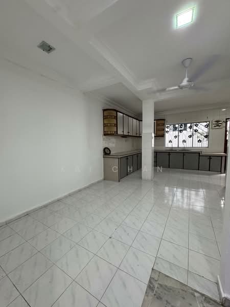 2-storey Terraced House for Sale in BANDAR PUCHONG JAYA (Puchong) - Kai Chan - Kitchen - PropertyGuru.com.my
