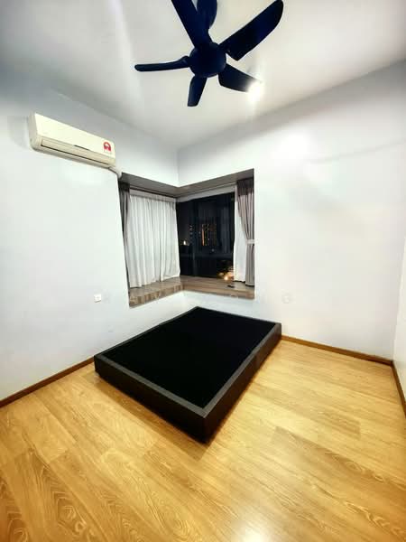 Condominium for Sale at Bay Point @ Country Garden Danga Bay - Ray Wong - Bedroom - PropertyGuru.com.my