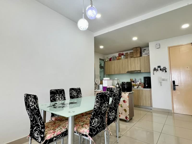 Kediaman Servis untuk Dijual di Meridin Bayvue @ Sierra Perdana - Ray Wong - Kitchen - PropertyGuru.com.my