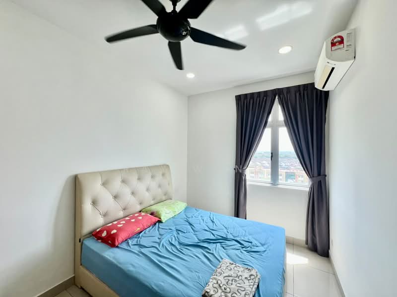 Kediaman Servis untuk Dijual di Meridin Bayvue @ Sierra Perdana - Ray Wong - Bedroom - PropertyGuru.com.my