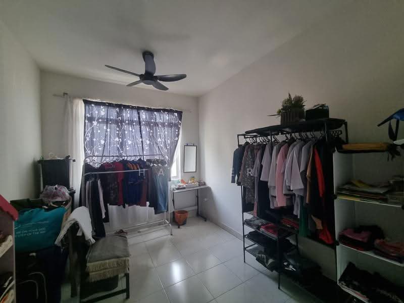 Pangsapuri untuk Dijual di Harmoni 1 - Han Ker - Bedroom - PropertyGuru.com.my