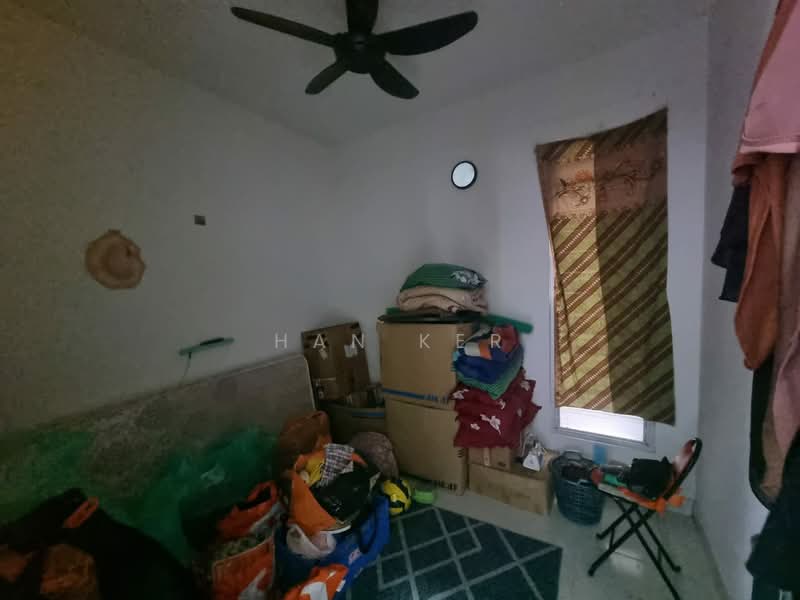 Pangsapuri untuk Dijual di Harmoni 1 - Han Ker - Bedroom - PropertyGuru.com.my