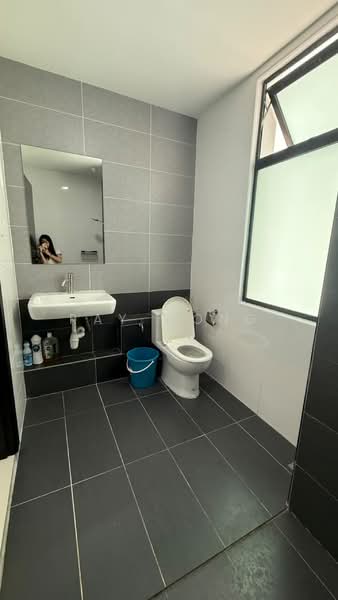Service Residence for Rent at Wave @ Marina Cove - Ray Wong - Bathroom - PropertyGuru.com.my