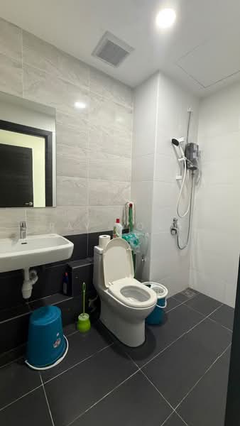Service Residence for Rent at Wave @ Marina Cove - Ray Wong - Bathroom - PropertyGuru.com.my
