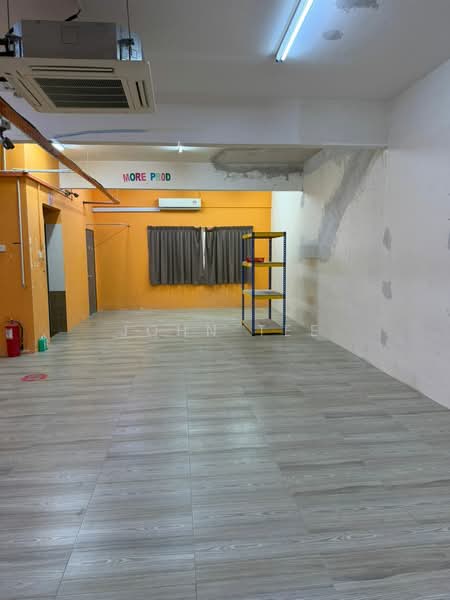Shop / Office for Rent in Seksyen U13 (Setia Alam) - John Tee - Interior - PropertyGuru.com.my