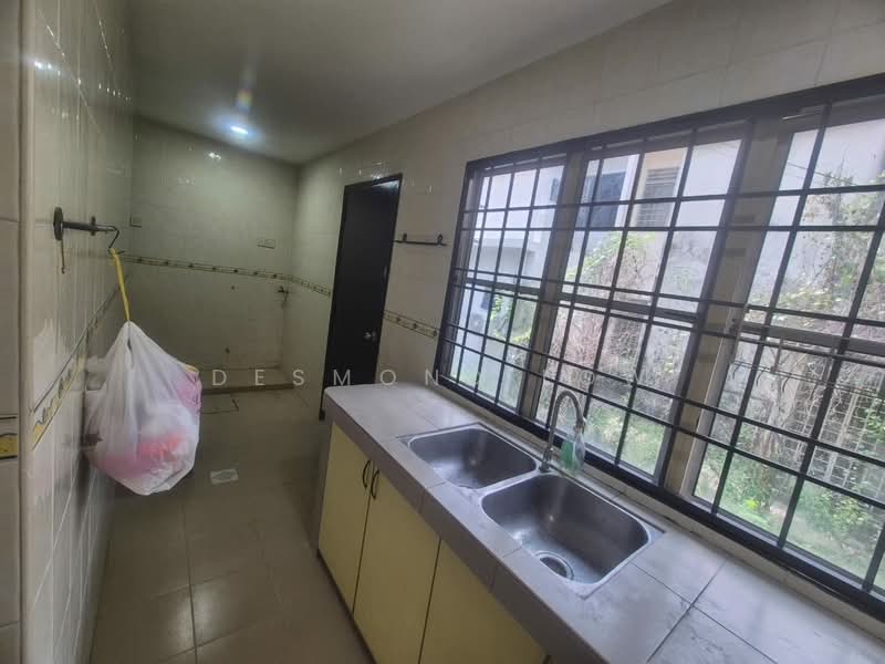 Rumah Teres 2-Tingkat untuk Disewa di Bandar Mahkota Cheras (Cheras) - Desmond Low - Kitchen - PropertyGuru.com.my