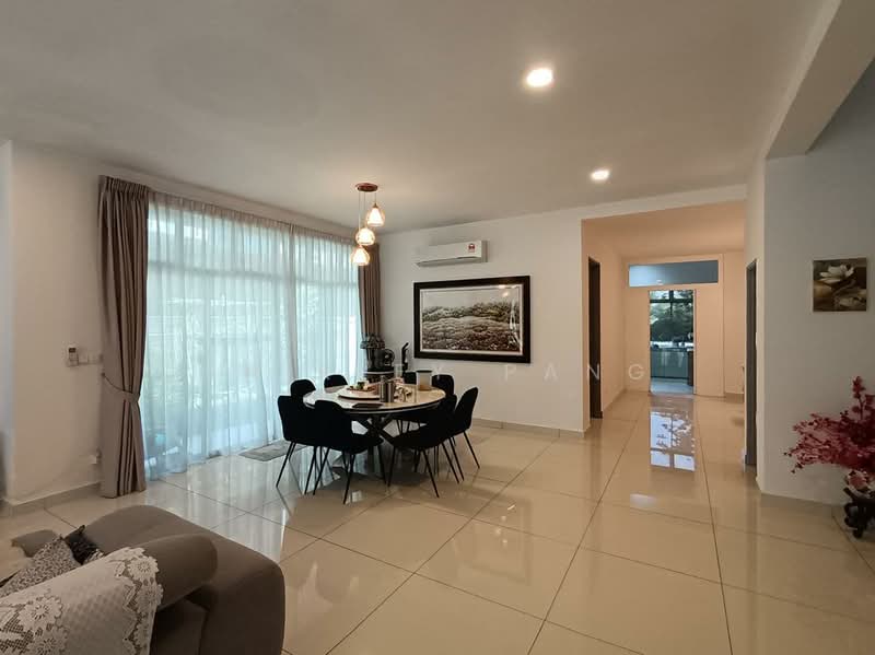 Semi-Detached House for Sale in Taman Mutiara Mas (Skudai) - Shirley Pang - Living Room - PropertyGuru.com.my