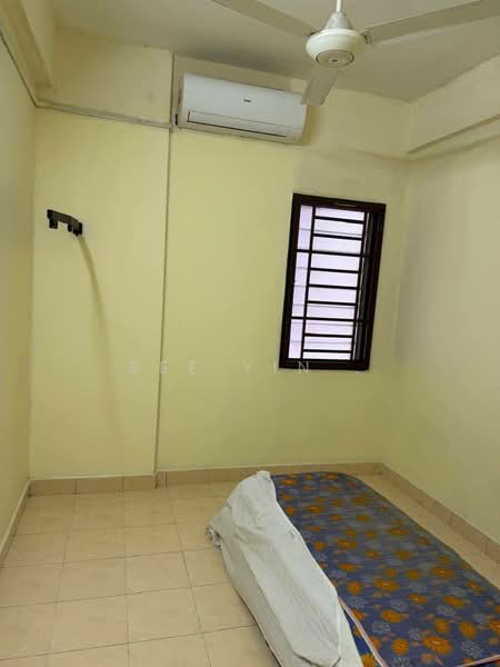 Apartment for Sale at Bayu Puteri 3 - See Yin . - Bedroom - PropertyGuru.com.my