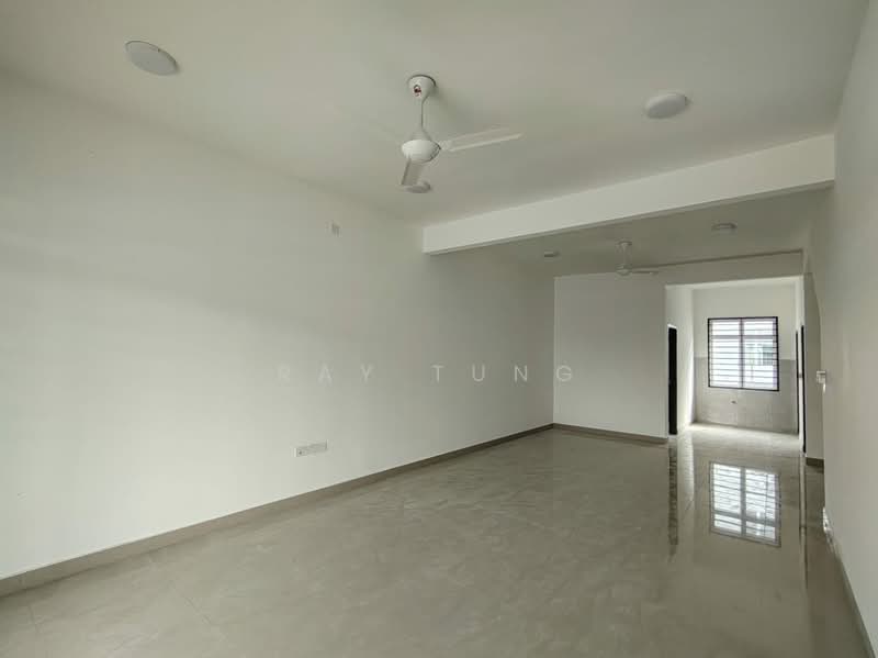 Rumah Teres 2-Tingkat untuk Disewa di Johor Bahru (Johor) - Ray Tung - Living Room - PropertyGuru.com.my