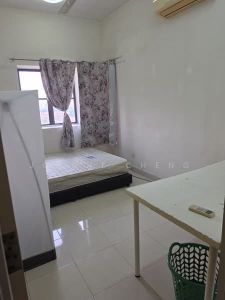 Pangsapuri untuk Disewa di Pelangi Utama - Joanne Cheng - Bedroom - PropertyGuru.com.my