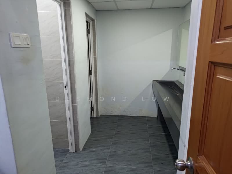 Office for Rent in Taman Connaught (Cheras) - Desmond Low - Bathroom - PropertyGuru.com.my