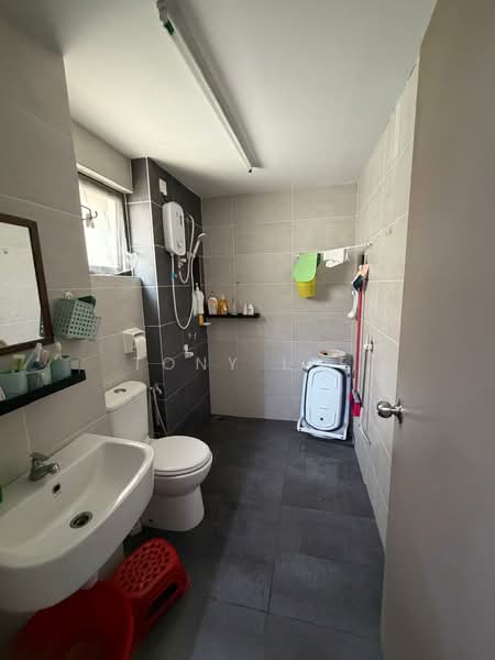 Townhouse for Rent in Taman Putra Perdana (Puchong) - Tony Lee - Bathroom - PropertyGuru.com.my