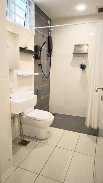 Service Residence for Sale at De Centrum Residences - WAYNE SHENG - Bathroom - PropertyGuru.com.my