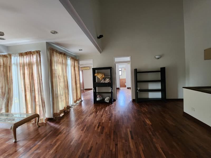 2-storey Terraced House for Sale in Bukit Jelutong (Shah Alam) - Lina Aziz - Living Room - PropertyGuru.com.my