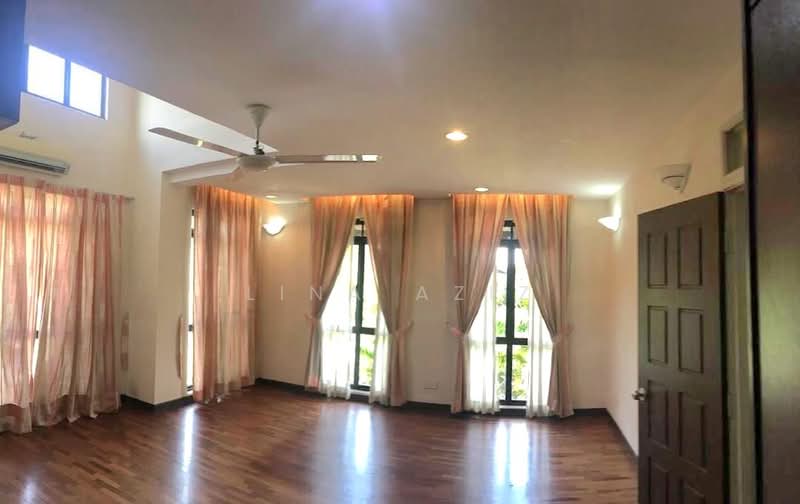2-storey Terraced House for Sale in Bukit Jelutong (Shah Alam) - Lina Aziz - Living Room - PropertyGuru.com.my