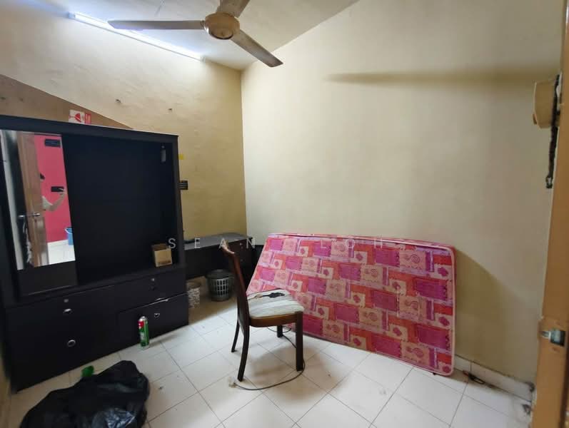 2-storey Terraced House for Sale in Taman Skudai Indah (Skudai) - Sean Yeoh - Bedroom - PropertyGuru.com.my